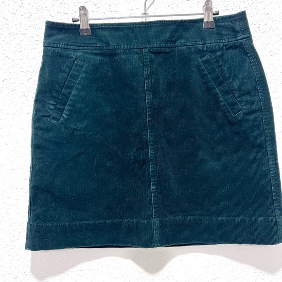 LOFT Deep Green Corduroy Mini Skirt 6 - Picture 1 of 7